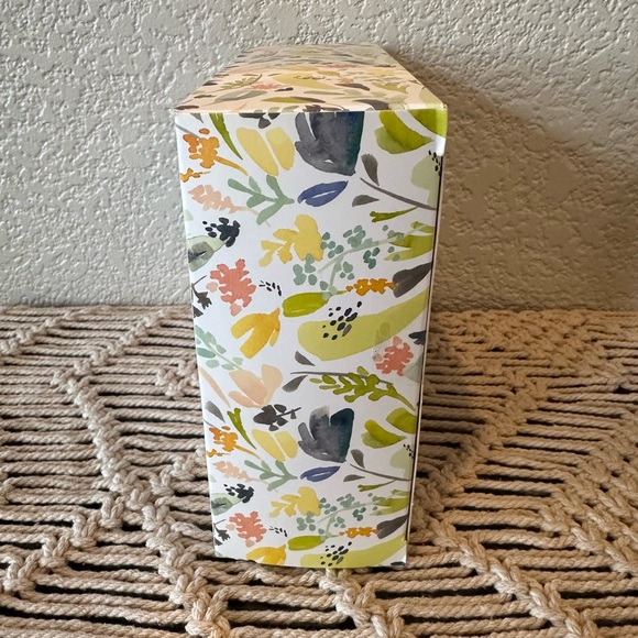 Goldessence Aromas Aromatherapy Portable Diffuser with Easential Oils - Picture 8 of 10